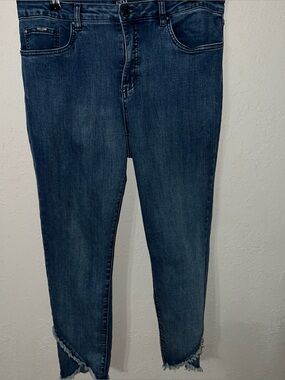 French Dressing Jeans FDJ
Tulip Hem Jeans Size 14.